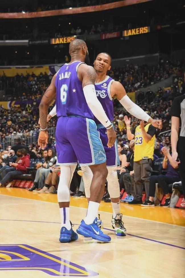 2025-2026赛季NHL常规赛12月11日比赛集锦（NHL 2025-26赛季常规赛12月11日精彩集锦）