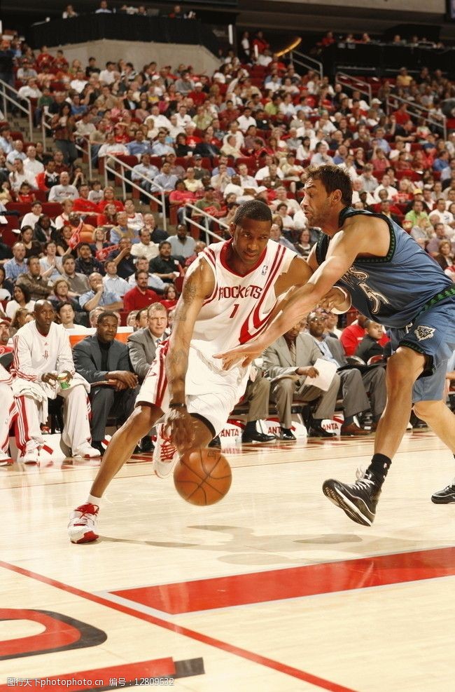 凯尔：我们在尽全力留施洛特贝克；球员有时会因各种原因离队（凯尔：全力挽留施洛特贝克；球员离队常出于多种原因）