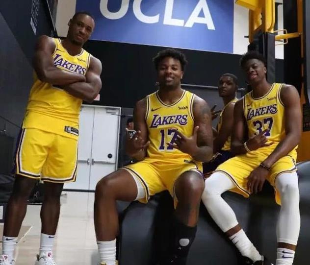 中超球队阵容分析：武汉三镇近期变化,（武汉三镇阵容新动向：中超近期变化解析）