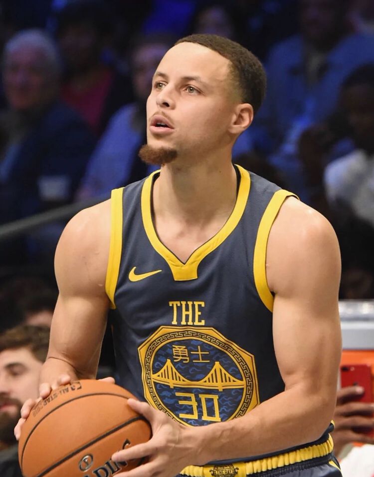 埃梅里：主场战胜阿森纳真的很开心，英超是本赛季首要目标（埃梅里：主场击败阿森纳令人欣喜，本赛季首要任务锁定英超）