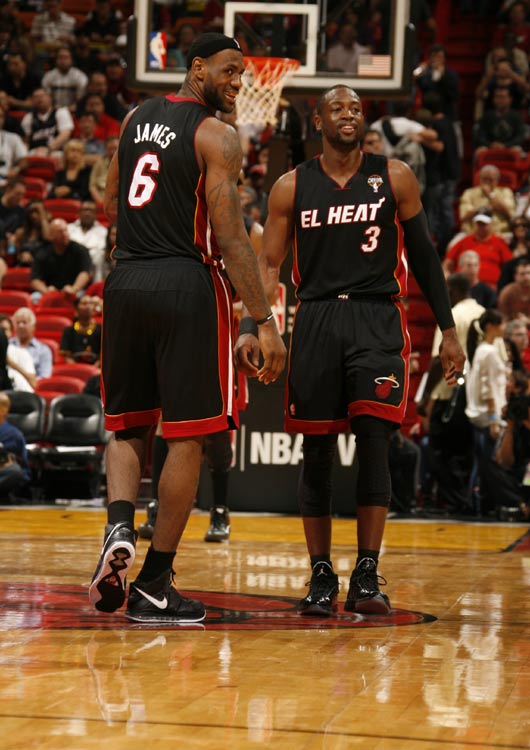 图拉姆：我们踢得很认真，我们是强大的团队，这对年轻人有益（图拉姆：我们踢得很投入，团队强大，这能帮助年轻人成长）